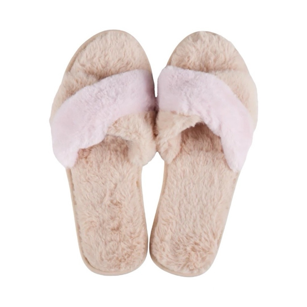 l*Space Cloud Slippers NWT